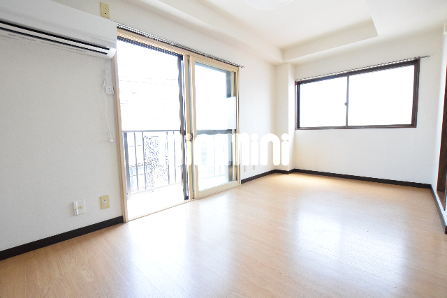 居室・リビング　他号室の写真になります。