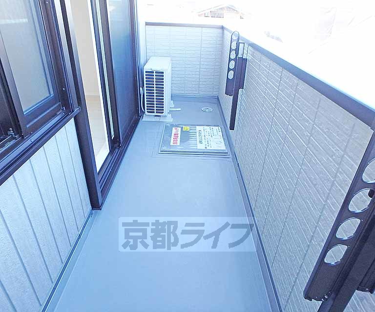 バルコニー　お洗濯物がたくさん干せます。