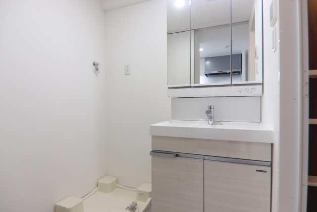 洗面設備　※別室の参考写真の為、現況優先です。