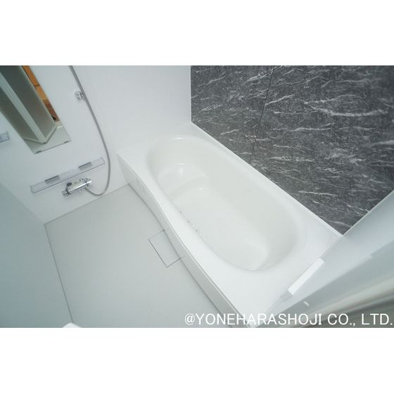 バス・シャワールーム　一坪風呂