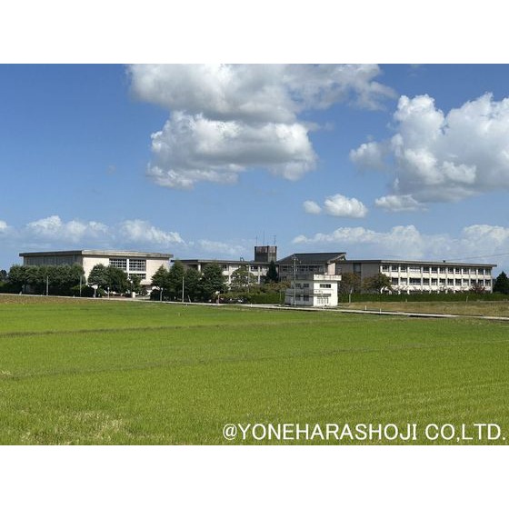 中学校　砺波市立庄西中学校（中学校）まで2796m