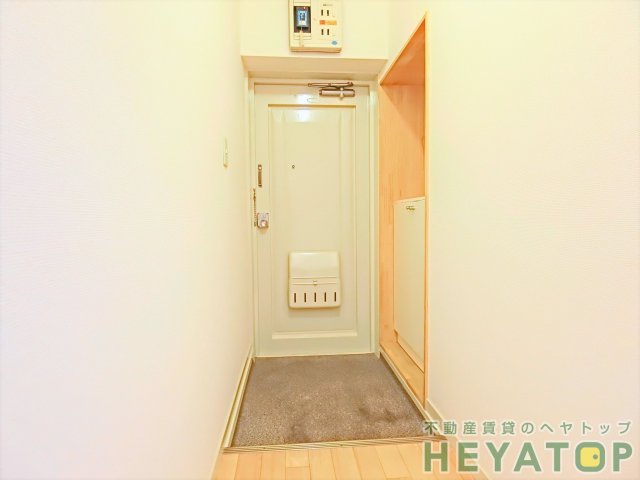 玄関　シューズボックス付き玄関（同仕様写真）
