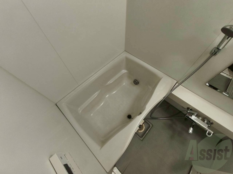 バス・シャワールーム　お風呂です。ゆっくりお風呂につかるのも体に良いですね～