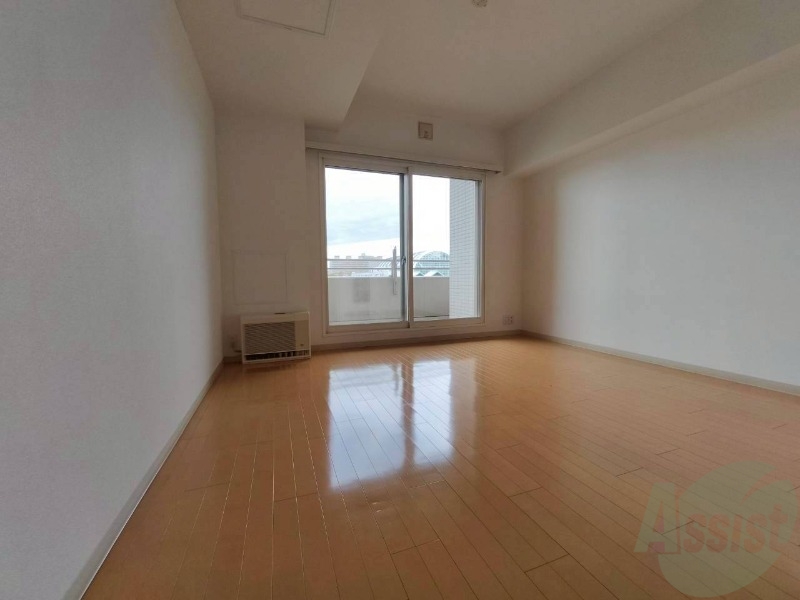 居室・リビング　広くてキレイなお部屋が広がっていて、充実した生活が送れそう。