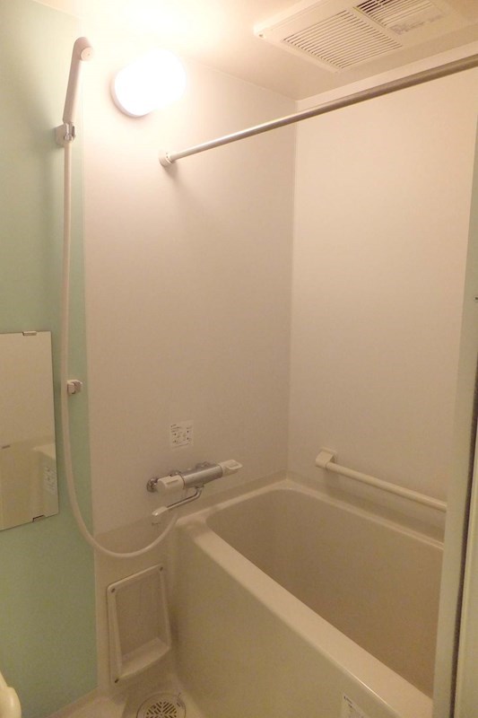 バス・シャワールーム　バスルーム