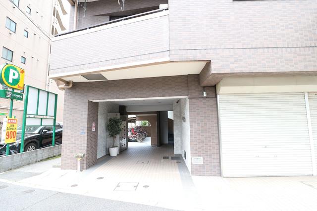 エントランス　エントランス