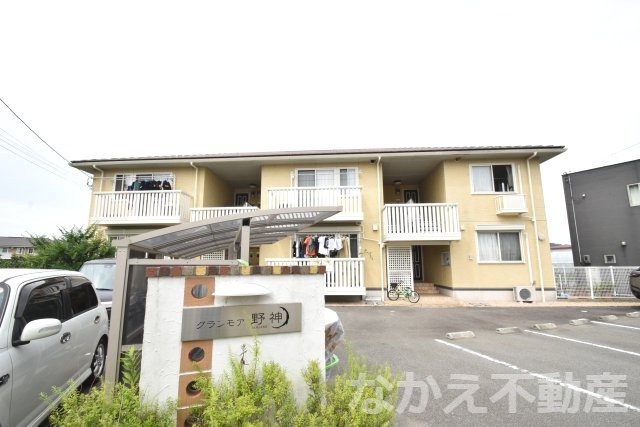建物外観　外観は落ち着いています