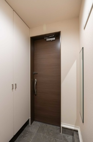 その他設備　★スタイリッシュな玄関★