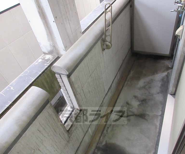 バルコニー　洗濯物たくさん干せます。