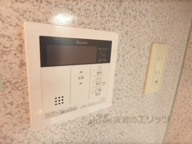 その他設備　給湯器リモコン