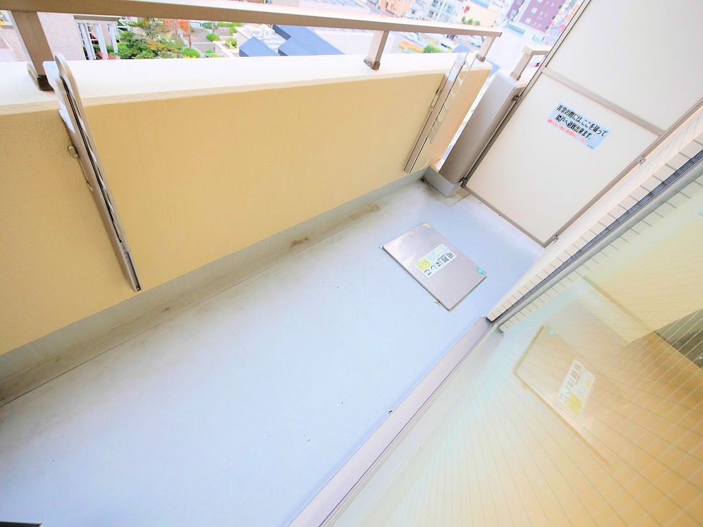 バルコニー　バルコニー