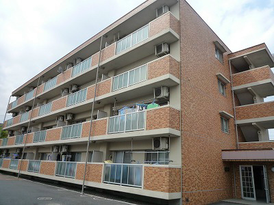 建物外観　愛甲石田駅徒歩10分