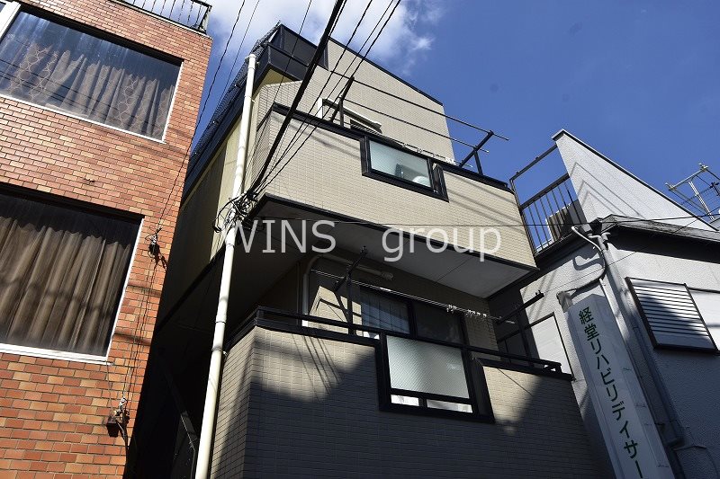 建物外観　すずらん通りを通って帰れます