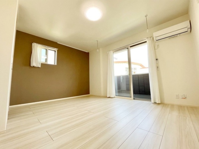 居室・リビング　図面と現状に相違がある場合には現状を優先