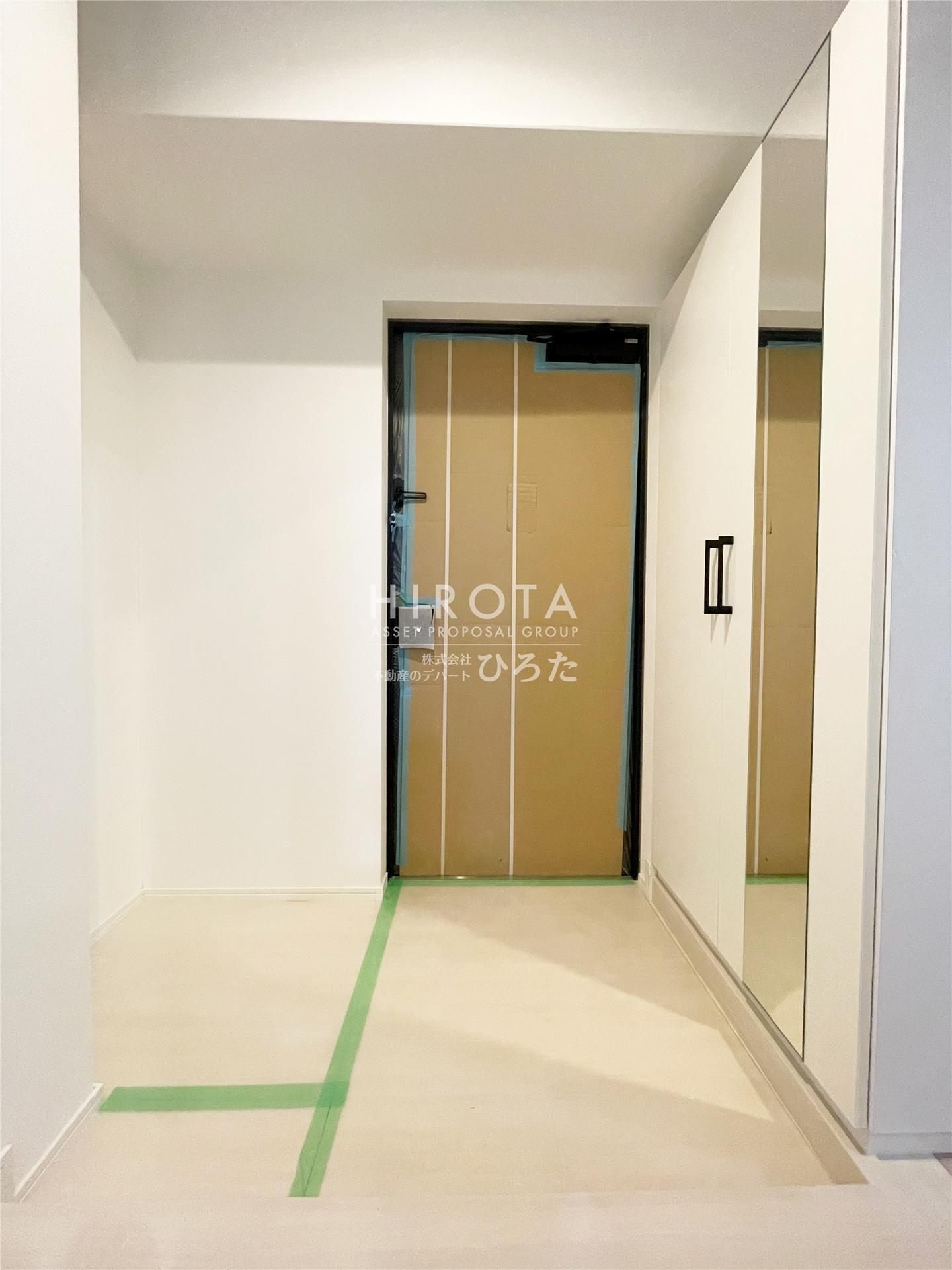 玄関　201号室写真