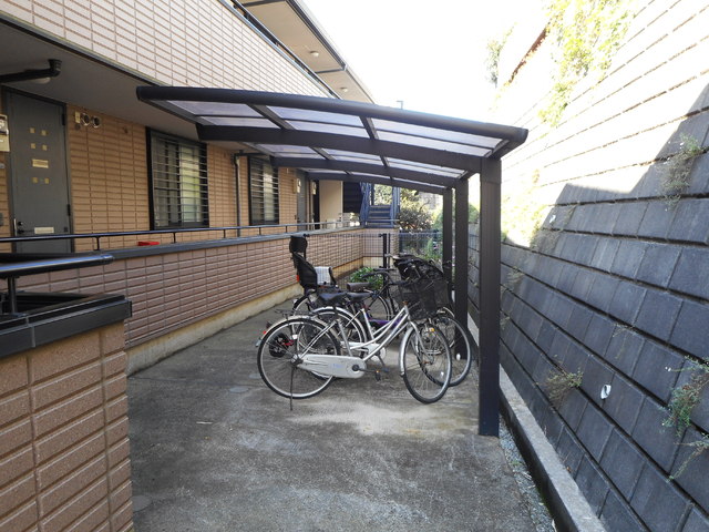 その他共有部分　屋根付駐輪場