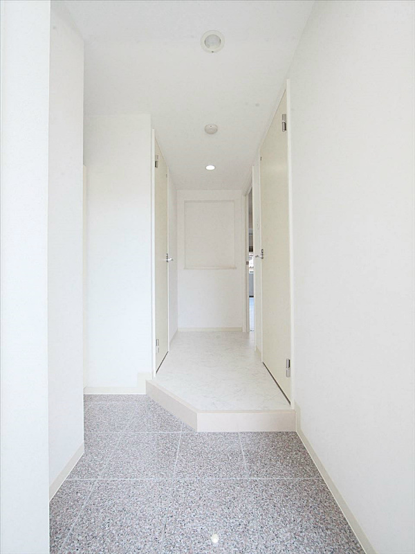 玄関　玄関　シューズボックス付