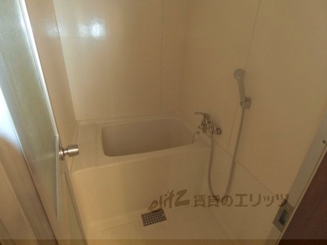 バス・シャワールーム　風呂