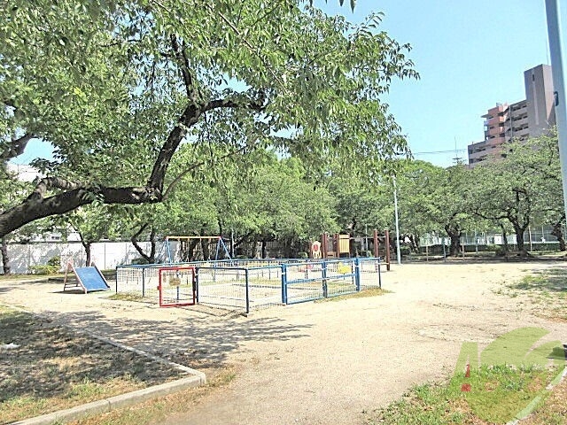 公園　浦江公園（公園）まで570m
