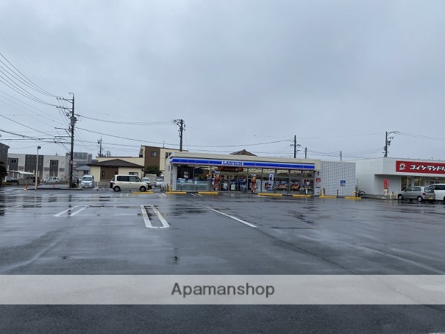 コンビニ　ローソン（コンビニ）まで912m