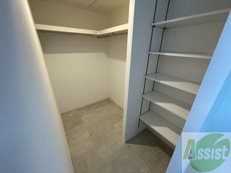 収納　嬉しいウォークインクローゼット仕様です！！