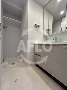 洗面設備　ルフォンプログレ堺筋本町タワーレジデンス　洗面所