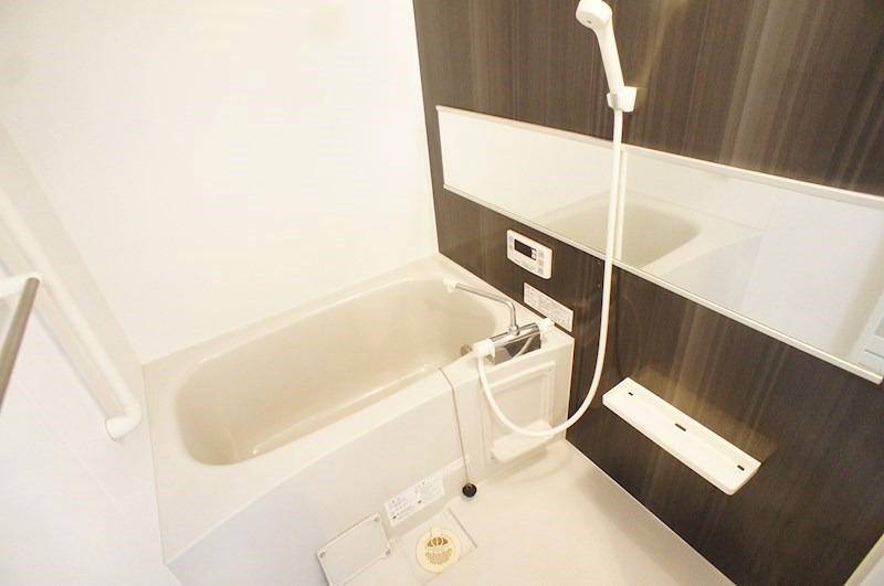 バス・シャワールーム　別号室イメージ