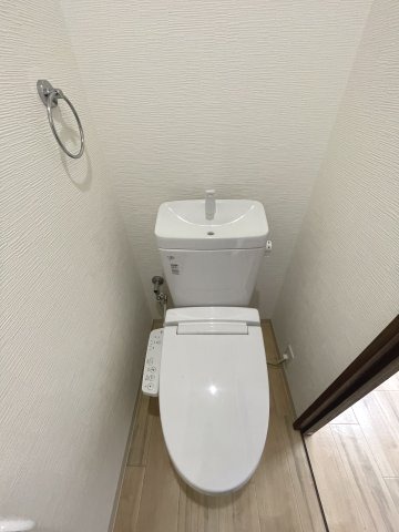 トイレ　シンプルで使いやすいトイレです