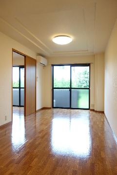 居室・リビング　リビング