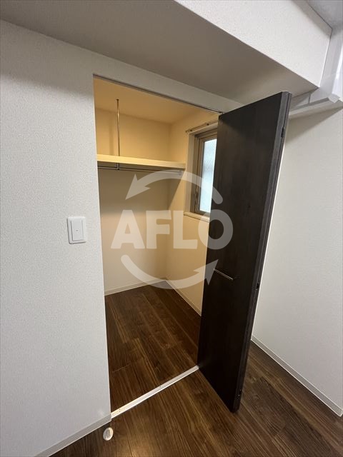 収納　ベルンガーデン上本町　ウォークインクローゼット