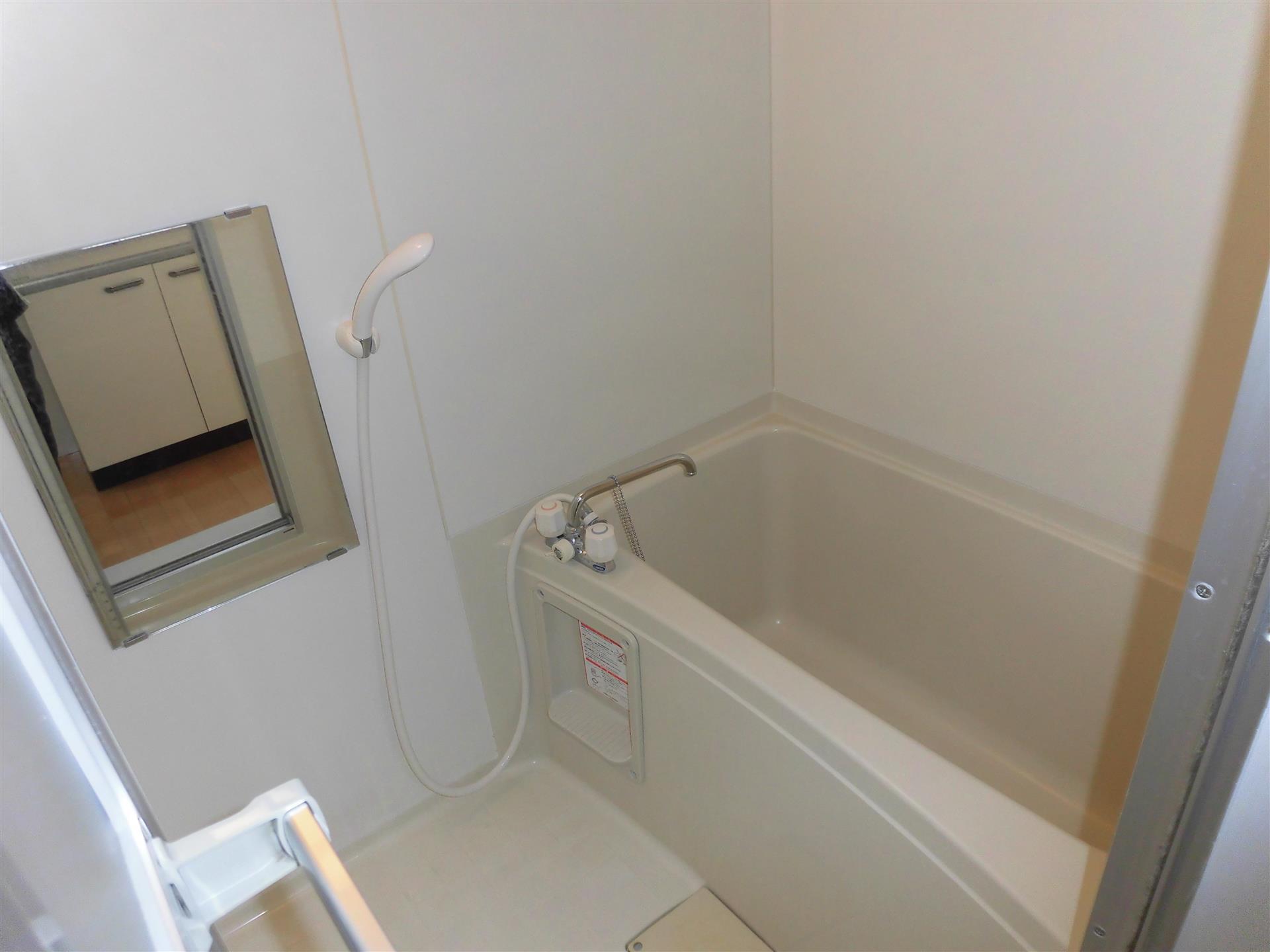 バス・シャワールーム　実際のお部屋とは異なることがあります。