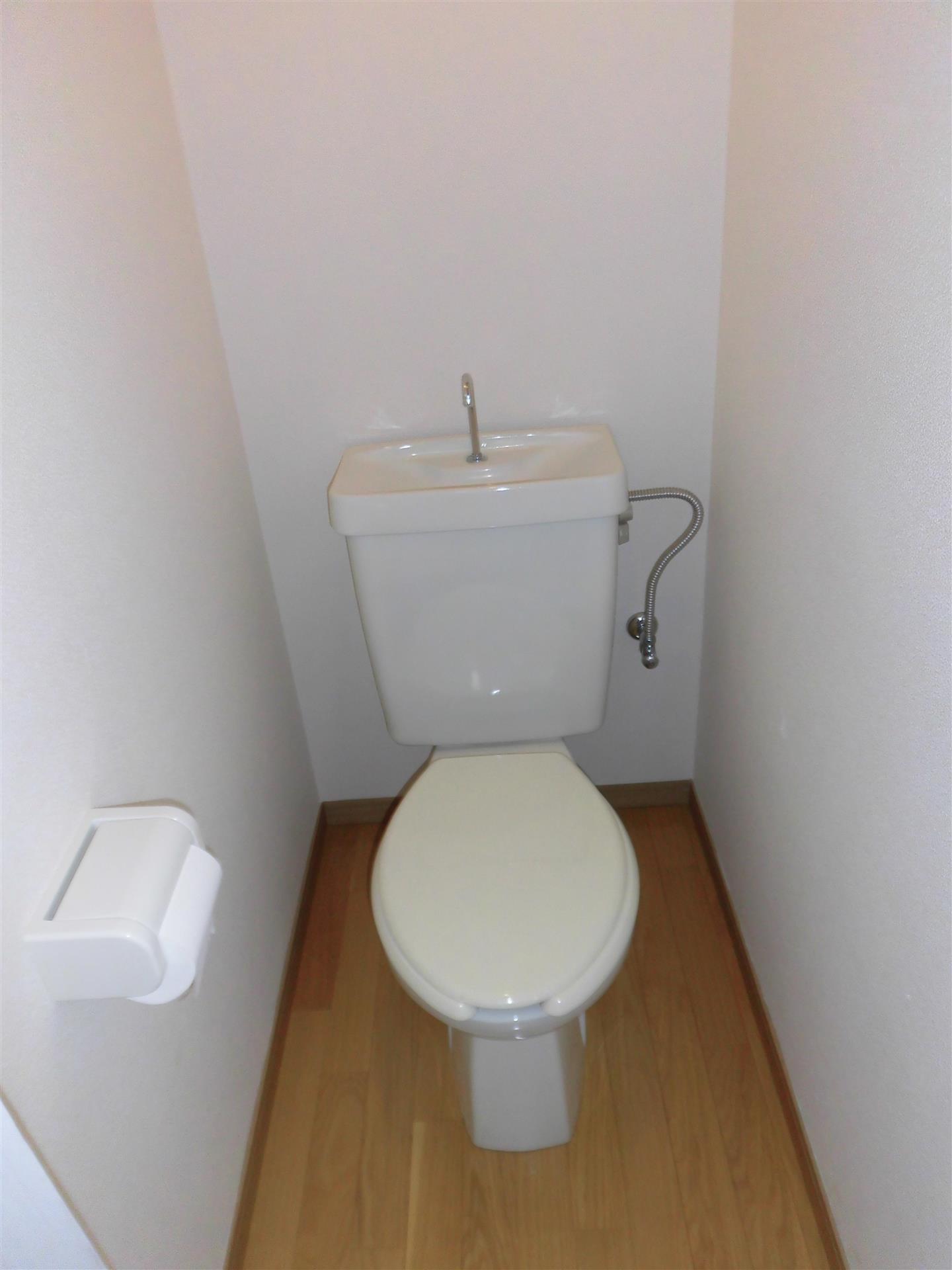 トイレ　実際のお部屋とは異なることがあります。