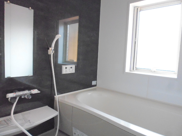 バス・シャワールーム　バスルーム