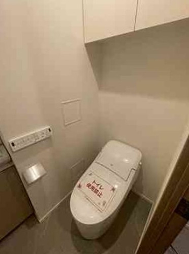 トイレ　シンプルで使いやすいトイレです