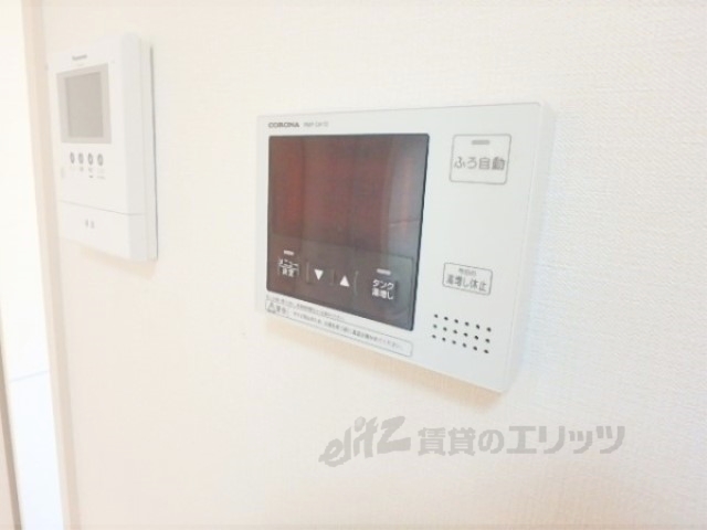 その他設備　給湯器リモコン