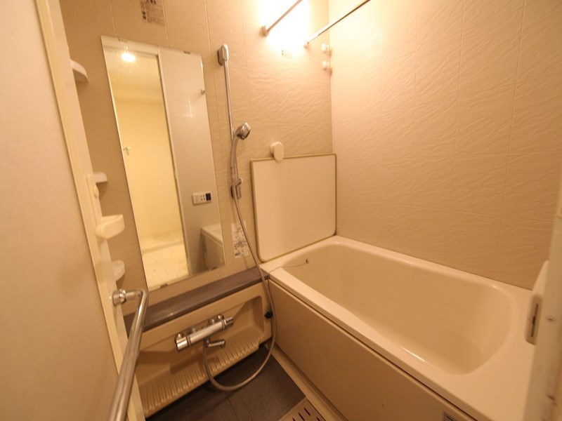 バス・シャワールーム　追い焚き　浴室暖房乾燥機　24時間換気　オートバスバスルーム