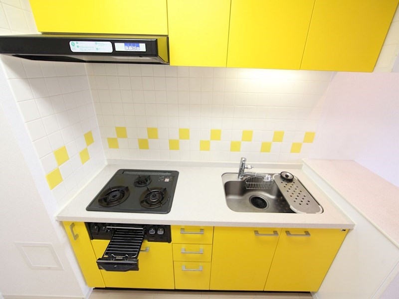 キッチン　システムキッチン（ガス3口・グリル）家具家電ご用意できます