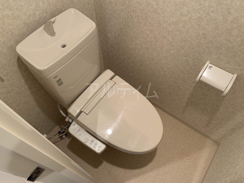 トイレ　※別の部屋写真です、ご参考までに