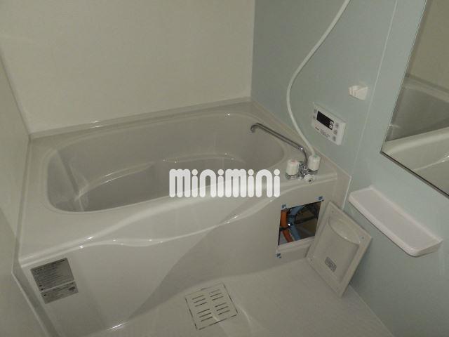 バス・シャワールーム　追い焚き機能完備で快適です