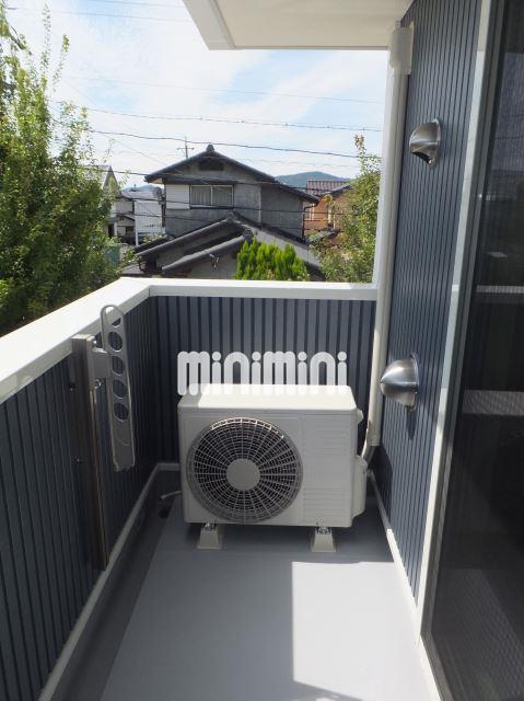 バルコニー　南向きのべベランダは日当たり良好です