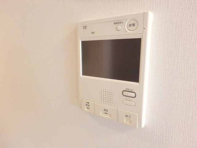 セキュリティ　女性の方でも安心のモニター付きオートロック♪