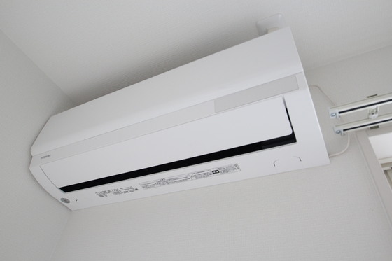 玄関　掲載写真は同マンション別部屋参考写真となります。