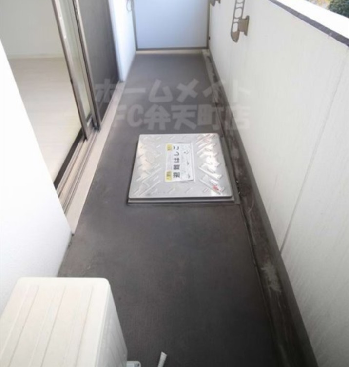 バルコニー　陽当たり良好なバルコニーです