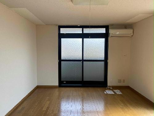 居室・リビング　※同タイプ部屋の写真となります