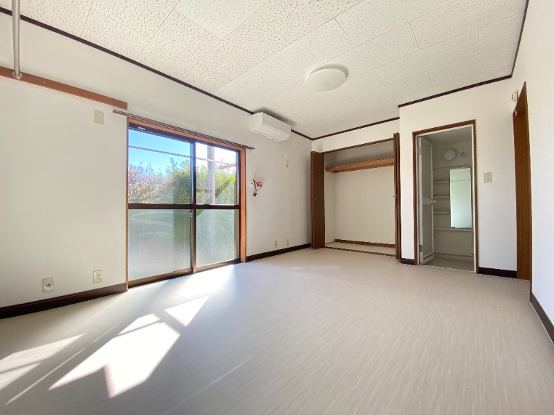 居室・リビング　※照明はサービス品となります。