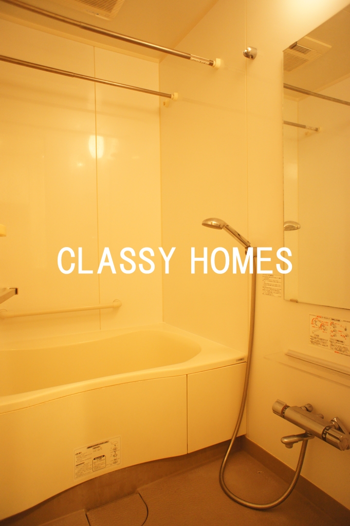 バス・シャワールーム　2004年竣工　パークアクシス浜松町：追焚付き浴室