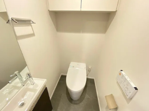 トイレ　別部屋参考写真