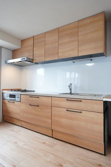 キッチン　コンパクトなキッチンで掃除もラクラク