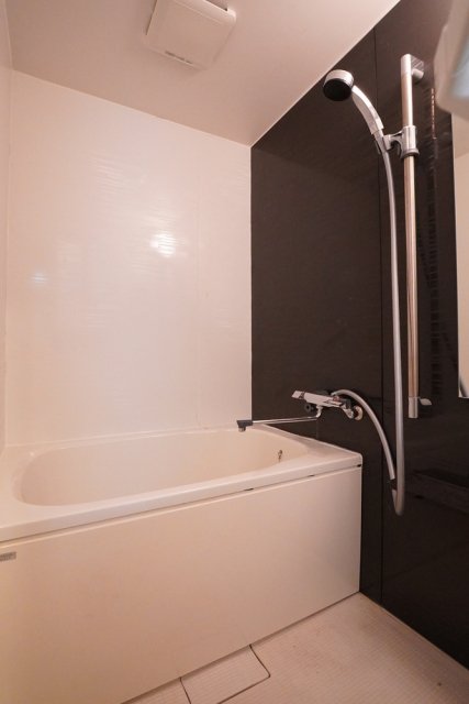 バス・シャワールーム　ゆったり過ごせるお風呂です