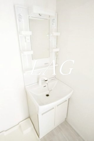 洗面設備　独立洗面台です。